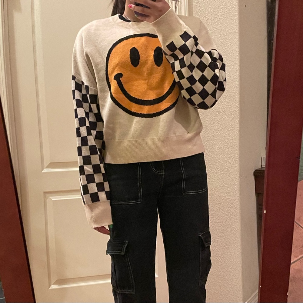 Happy face checker sweatshirt